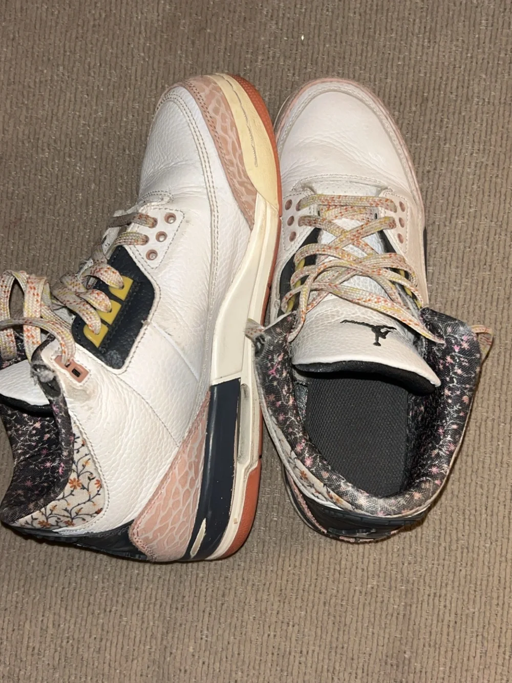 Air Jordan 3 Mid Top Unisex Kids Sneakers Floral White/Black US 7